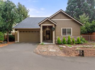 996 NW Connell Ave, Hillsboro, OR
