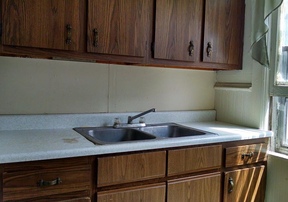 2nd image of 507 W Broadway St