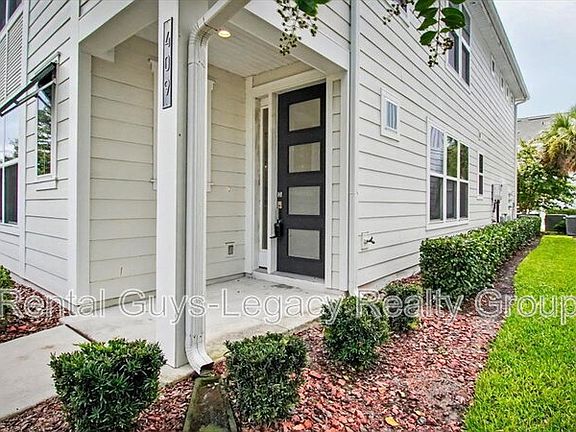 2nd image of 409 Crestview Dr