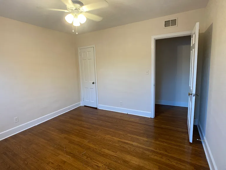 917 Oxmoor Rd #201 — Photo 16