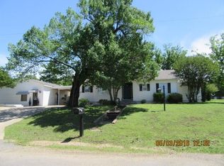 18484 Sand Plant Rd, Spiro, OK 74959
