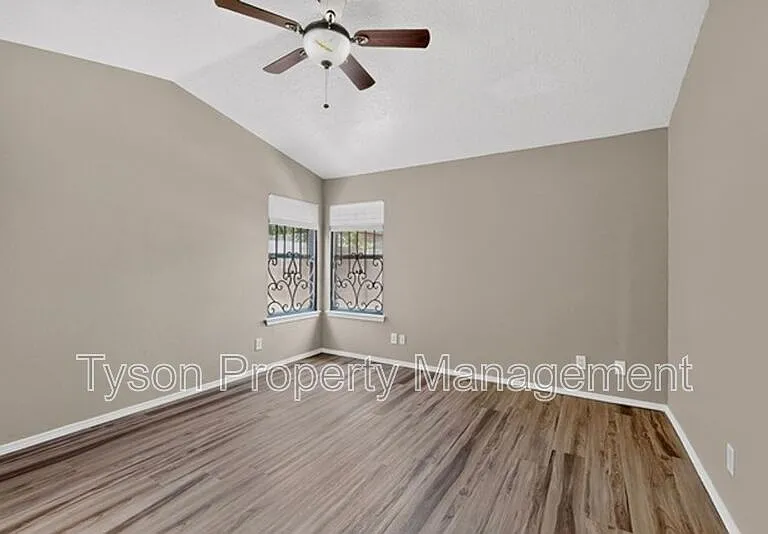 1409 Stoneway Dr NW — Photo 12