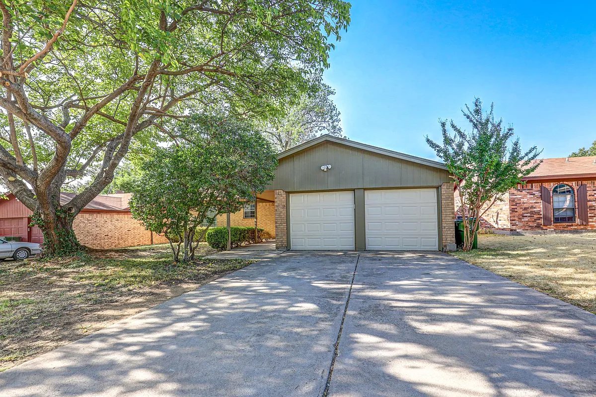 Building Photo - 6540 Windrock Dr