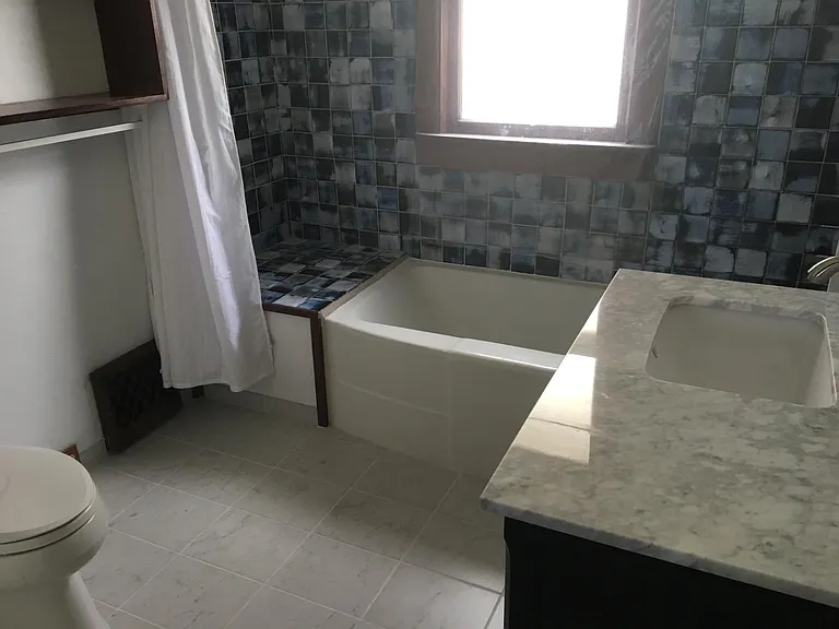 421 Teller Ave — Photo 7