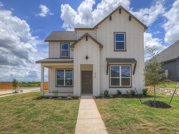 260 Las Lomas, San Marcos, TX 78666