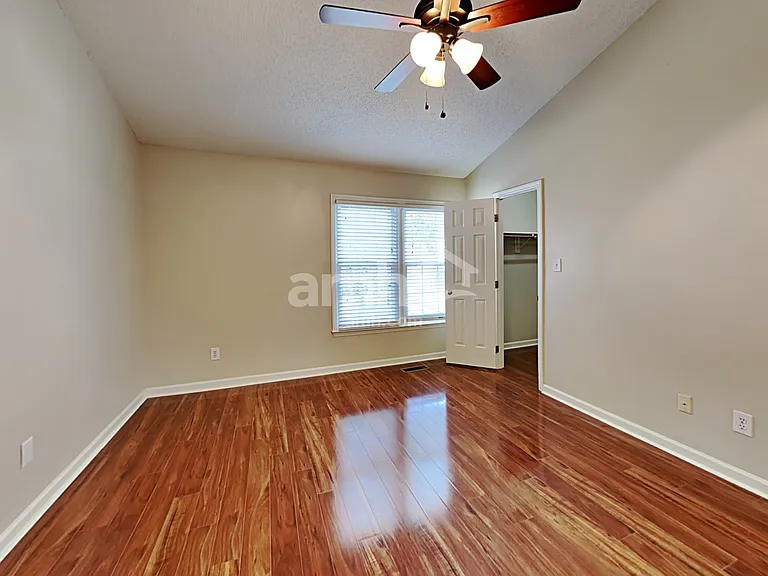 8633 Swarthmore Dr — Photo 8