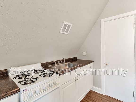 5th image of 430 Delaware Ave #307