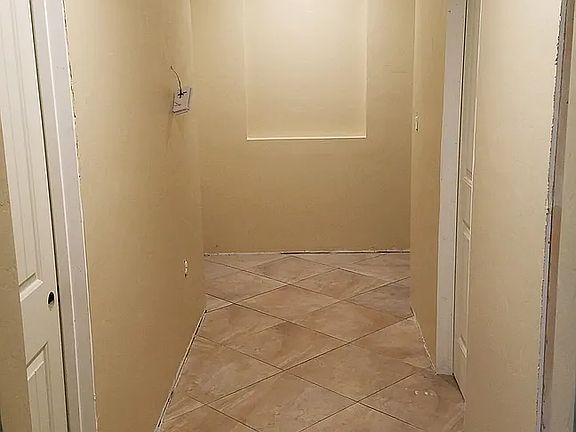5th image of 1161 W Calle San Salvador