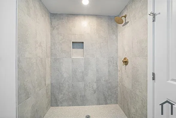 869 N 43rd St #1 — Photo 3
