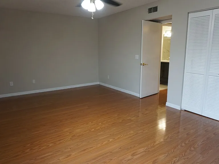 8784 Whispering Pines Dr — Photo 8