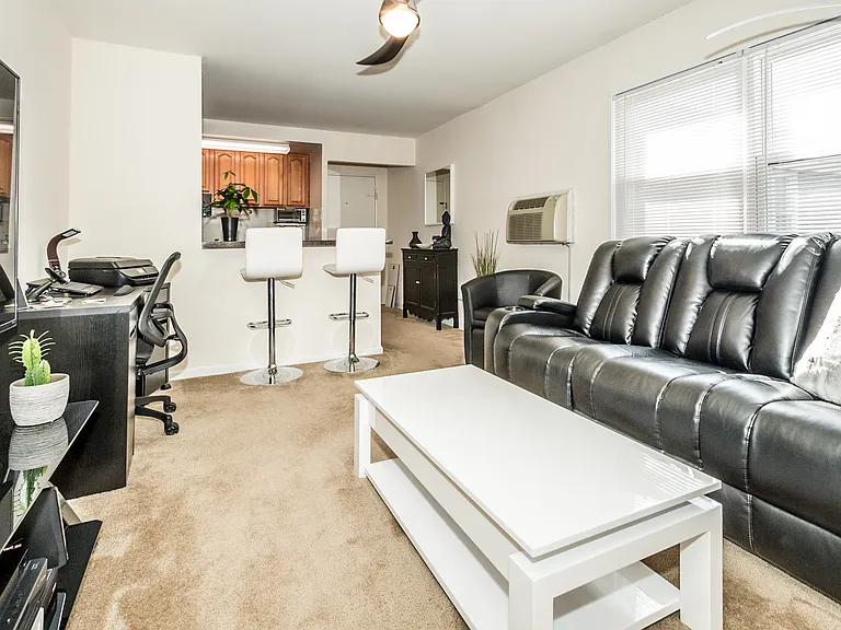 Garwood Gardens Apartments — Photo 11