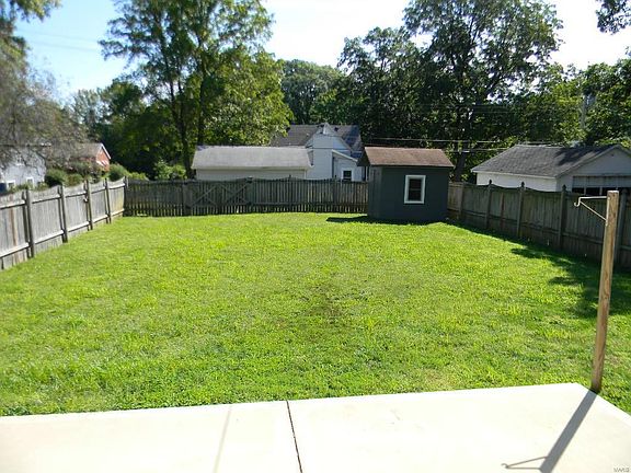 4th image of 612 Sherman Ave