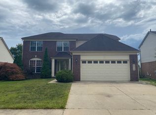8826 Trillium Dr, Ypsilanti, MI 48197