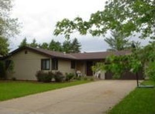 1214 Collins Ct, Eau Claire, WI 54701
