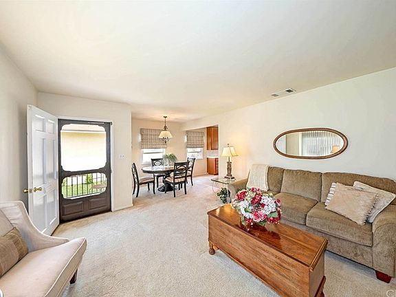 5th image of 5614 Garypark Ave