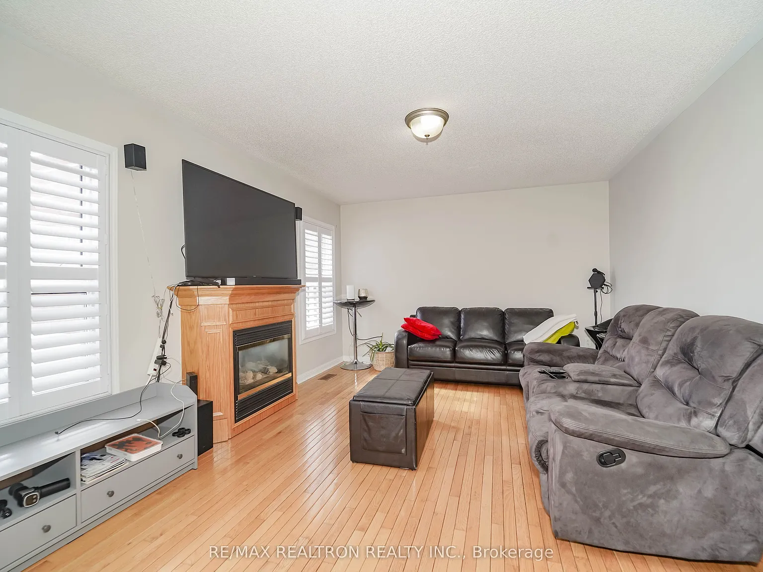 4 bed, $3,100 — Photo 4