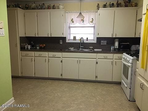 4th image of 1123 Lovell St