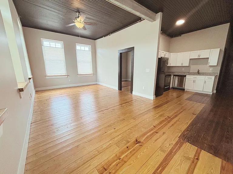 202 S Main St #214 — Photo 2