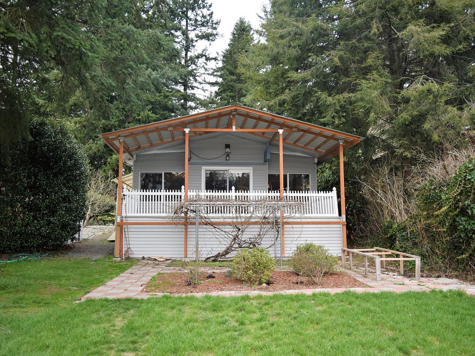 1516 N Lake Stickney Dr, Lynnwood, WA 98087 | Zillow