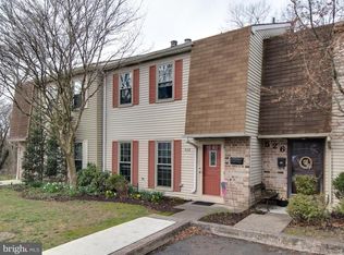 528 Lopax Rd, Harrisburg, PA 17112