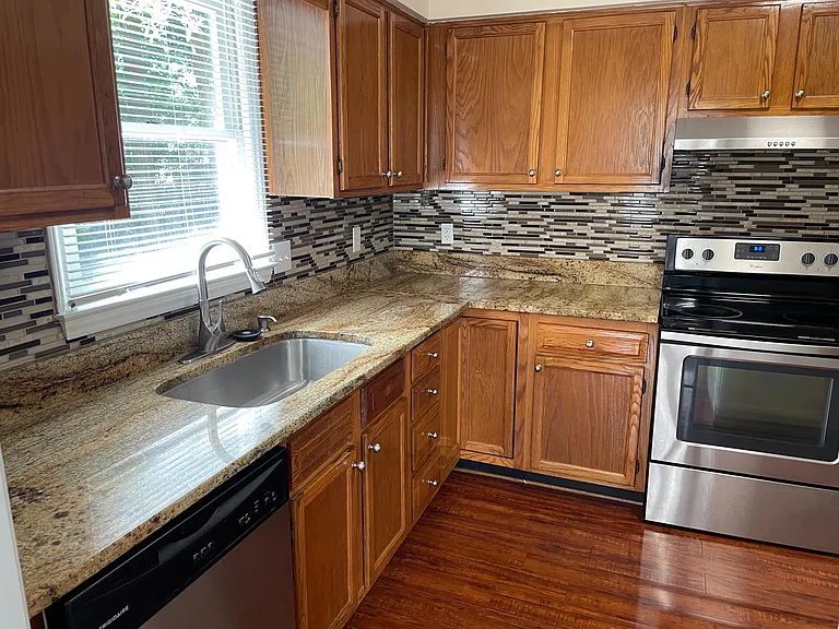 107 Chestnut Ridge Cir — Photo 9