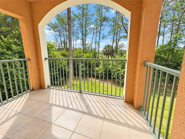 1150 Wildwood Lakes Blvd APT 202, Naples, FL 34104