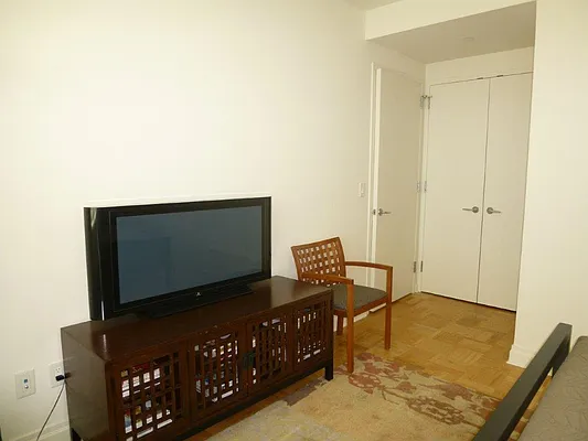 Rented by Carnegie Hill Place | media 27