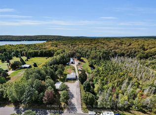 1062 Skyline Dr, Armour, ON P0A 1C0