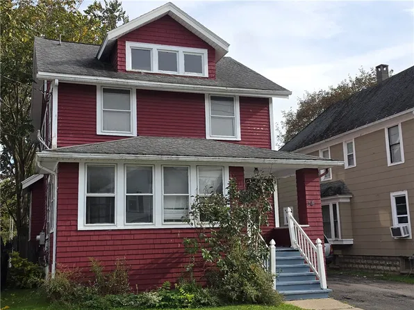 34 N Lyon St, Batavia, NY 14020