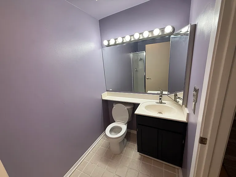 200 Main St #209 — Photo 14
