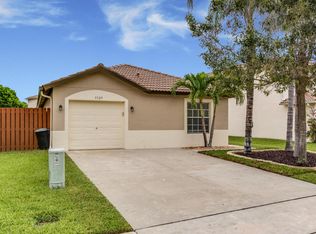 5325 Rivermill Ln, Lake Worth, FL 33463