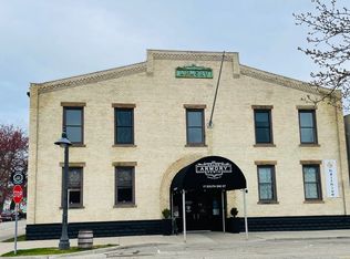 17 S 2nd St STE 3, Grand Haven, MI 49417