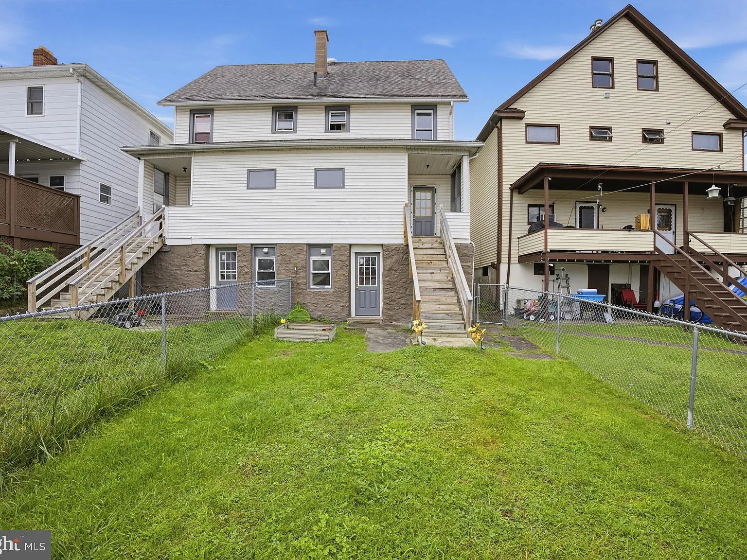 3 bed, 1.5 bath, 1550 sqft, $1,490 — Photo 4