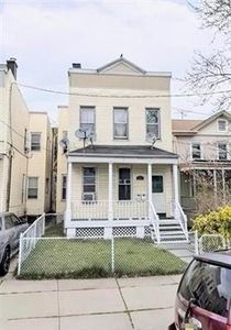 30 Gardner Ave, Jersey City, NJ, 07304
