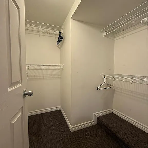 647 Irvine Ave #301 — Photo 27