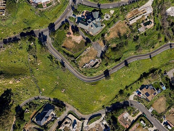 2nd image of 20520 Pinnacle Way