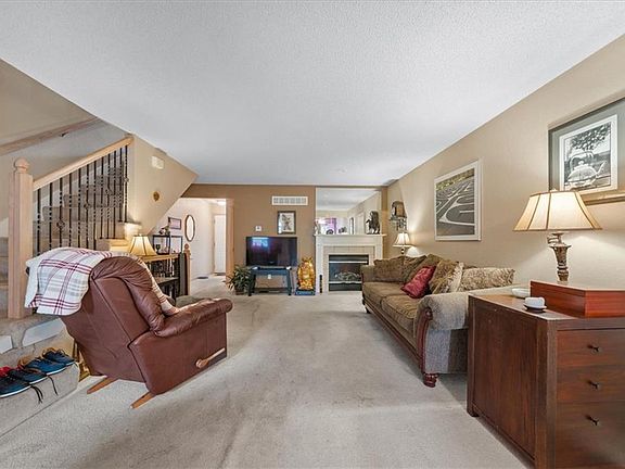 4th image of 3564 NE Austin Dr