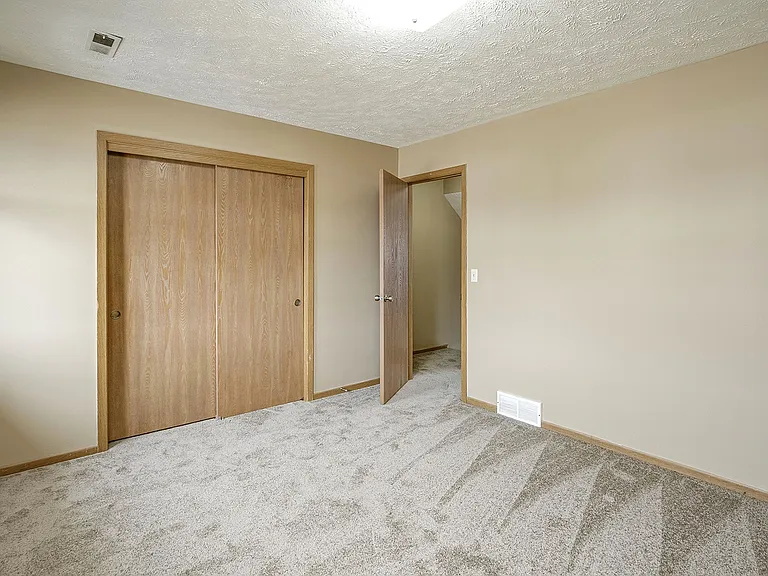 Gold Coast Apartments — Photo 14