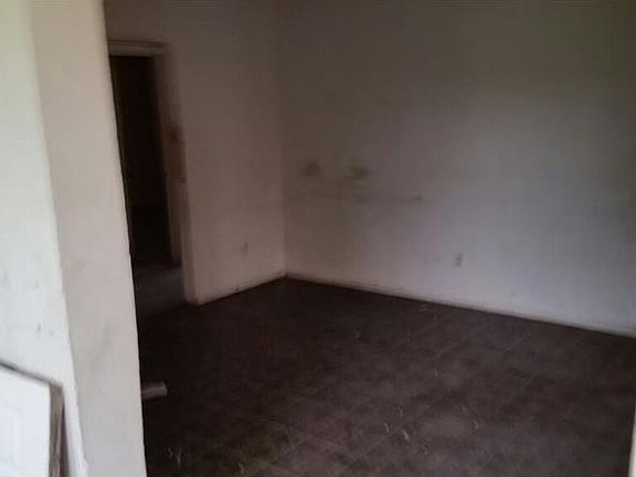 3rd image of 2448 NW 102nd St