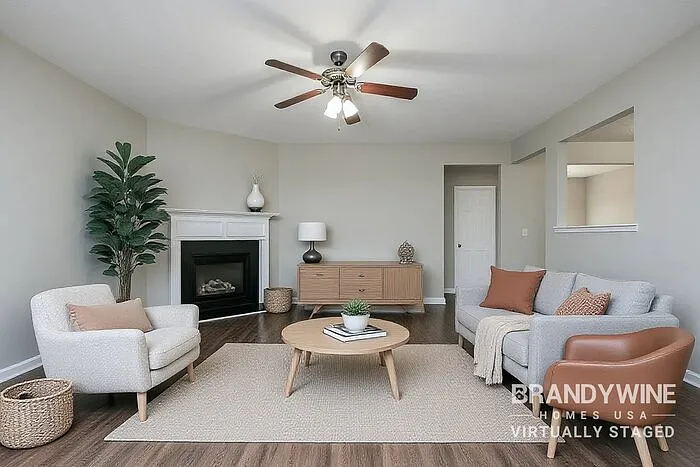 5 bed, 3.0 bath, 2640 sqft, $2,568 — Photo 3