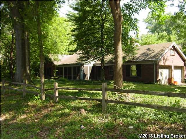 2nd image of 2811 Arden Rd