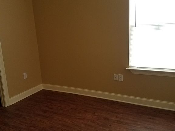 3rd image of 6412 N Roman St