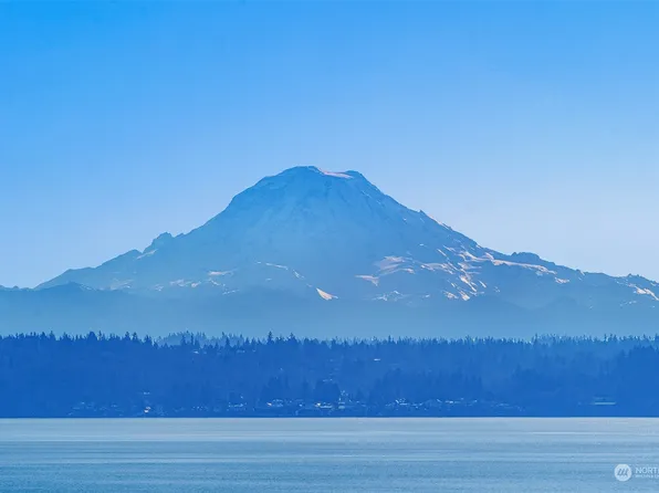 7323 258th Place SW, Vashon, WA 98070