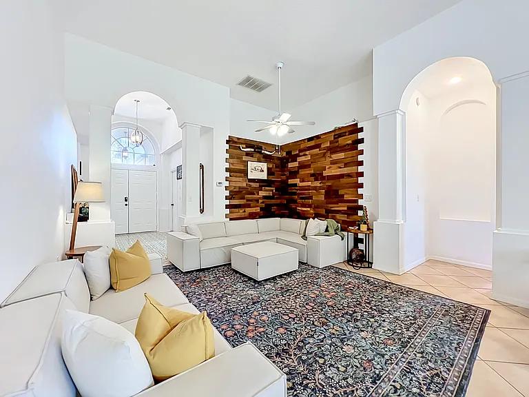2125 Emerald Green Cir — Photo 16
