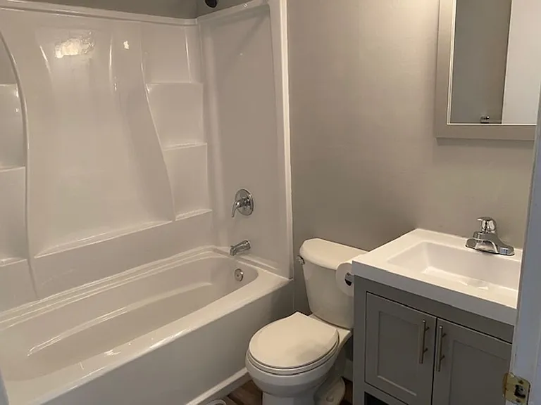 810 Old McGinley Dr — Photo 1