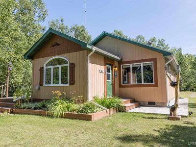 9821 Chipmunk Trl, Republic, MI, 49879