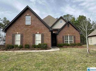 1080 Emerald Ridge Dr, Calera, AL 35040