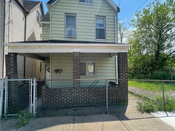 121 Watkins Ave, Wilmerding, PA 15148