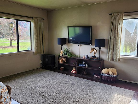 4th image of 160 Bolen Ln