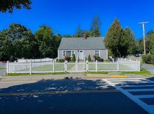 733 Grove St, Worcester, MA 01605